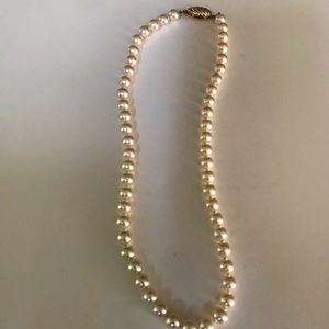 Genuine pearl necklace